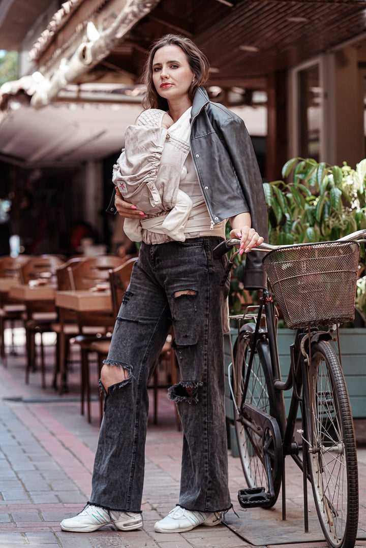 Babytrage TaiTai Silky Skulls - KOKADI