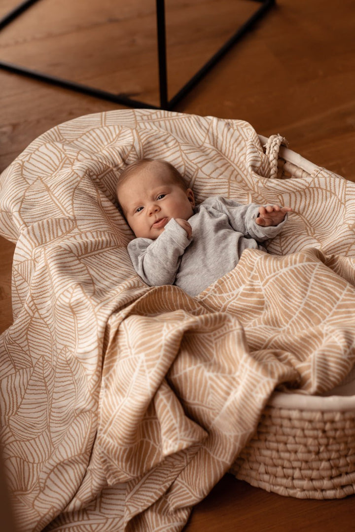 Knuffeldeken Gouden Bladeren - KOKADI