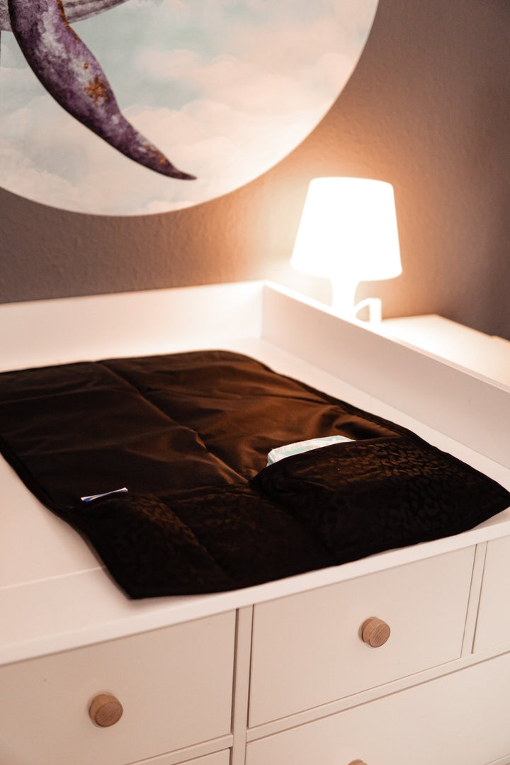 Aankleedkussen Safari Black Beauty - KOKADI