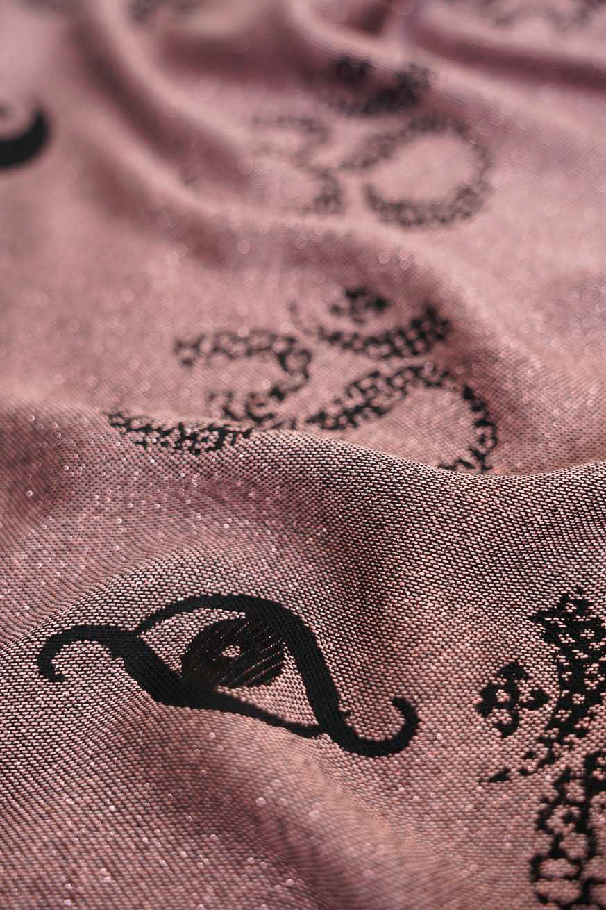 Knuffelende doek/sjaal om shanti nalan